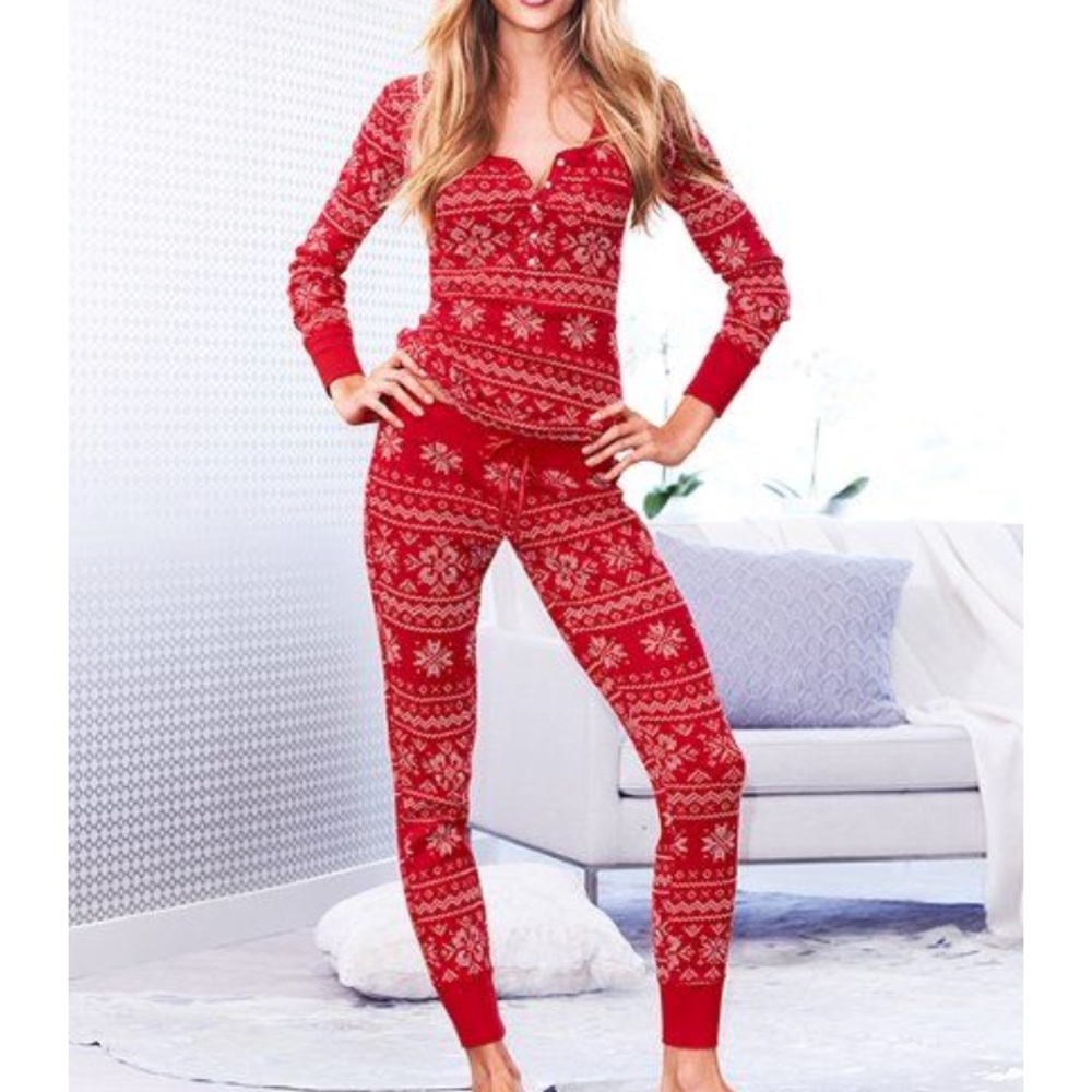Victoria Secret Fireside Christmas Pajama set